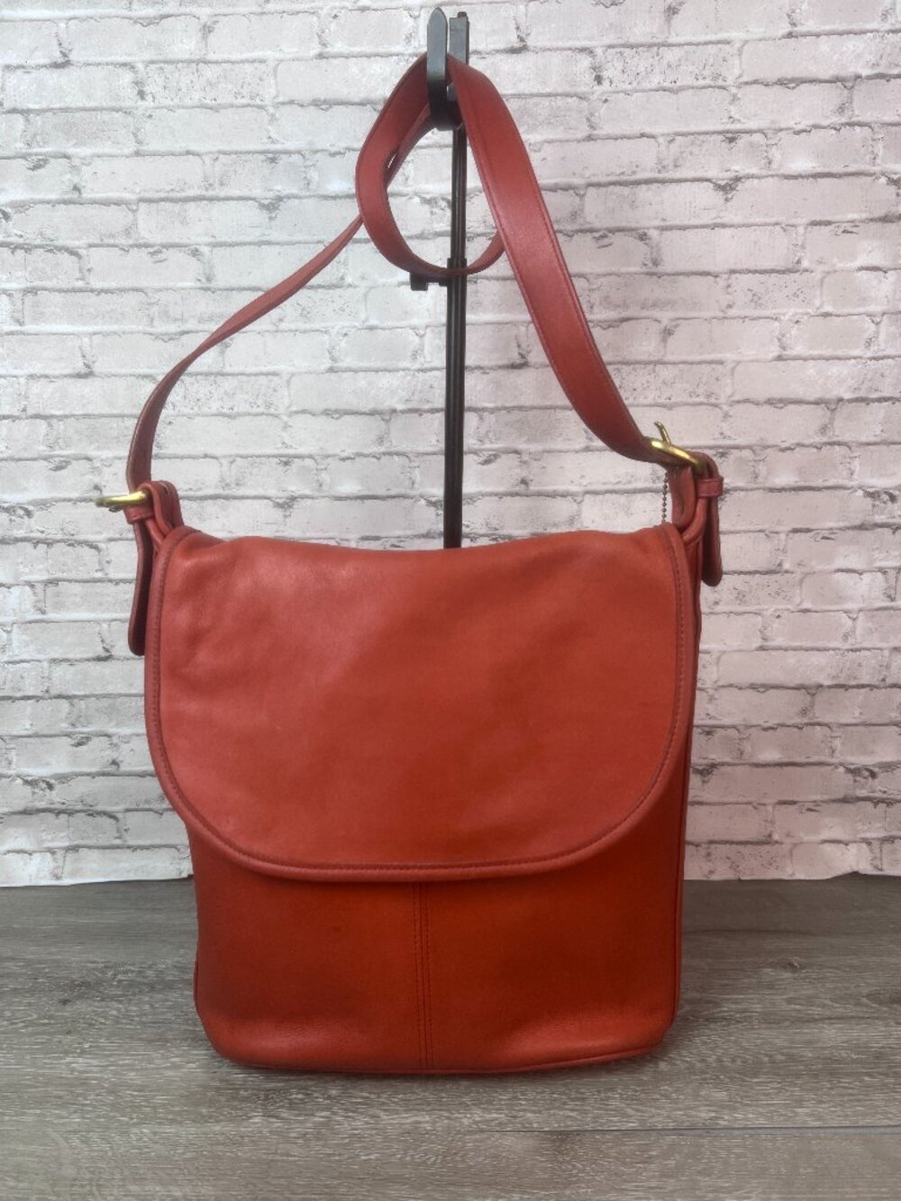 Vintage Coach 4115 Coral /Rust  Whitney Soho Leather Flap Shoulder Bag Vintage